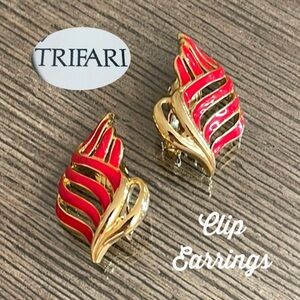 Vintage TRAFARI Red Flame - Red Leaf Clip Earrings